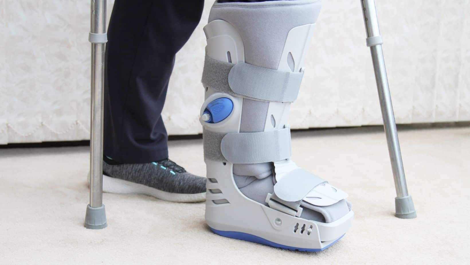 Can You Use A Walking Boot For A Broken Ankle at Dominique Katherine blog